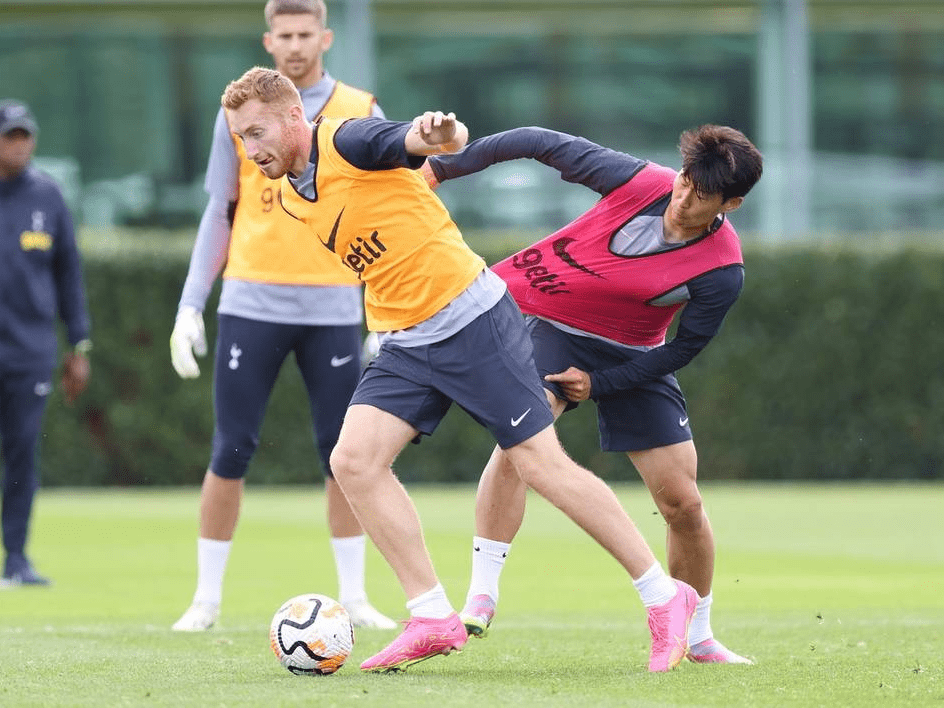 随着阿森纳2-0，利物浦1-1，切尔西1-3爆冷，英超最新积分榜出炉