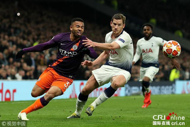 东体：足协曾考虑年初组织国足冬训，届时主教练也一并亮相（东体：足协曾拟定年初启动国足冬训，主教练将同期亮相）