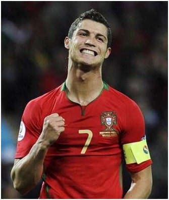 记者：吉乌飞往桑德兰的航班被推迟，但交易没告吹